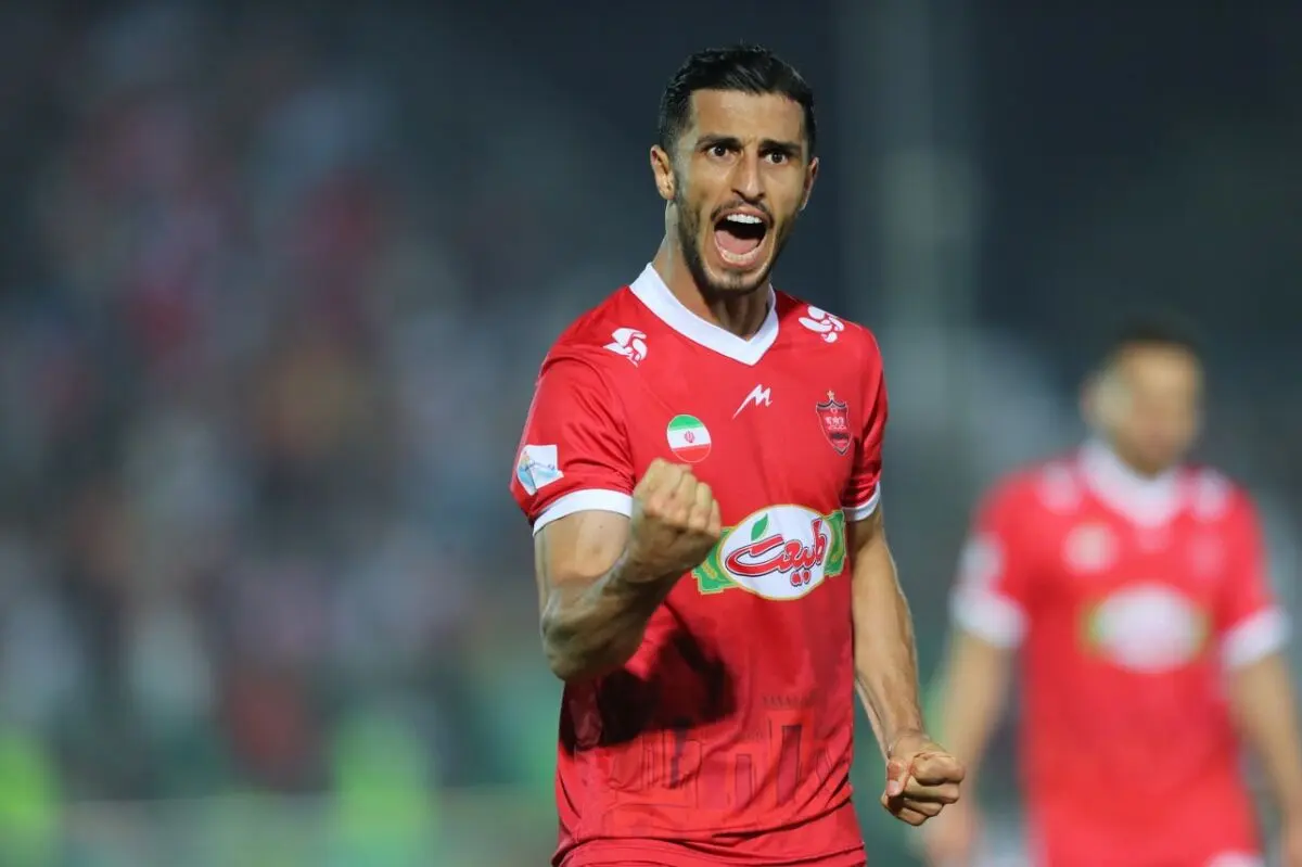 ویدیو: گل اول پرسپولیس به سپاهان توسط علی علیپور