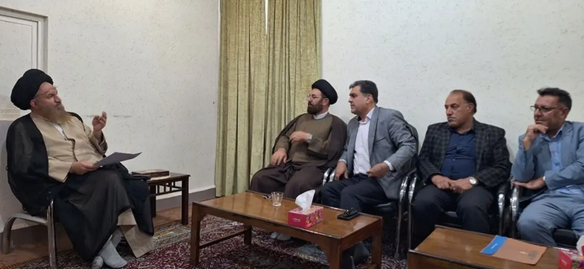 بررسی پرونده کشف اشیای تاریخی در دیدار نماینده مجلس خبرگان رهبری با مدیرکل میراث فرهنگی کهگیلویه و بویراحمد 