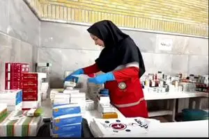 خدمات درمانی شبانه‌روزی به زائران اربعین در درمانگاه عمود ۱۰۸۰