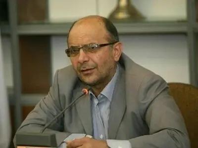 پیگیر آسفالت لاین ماهدشت به مهرشهر هستیم
