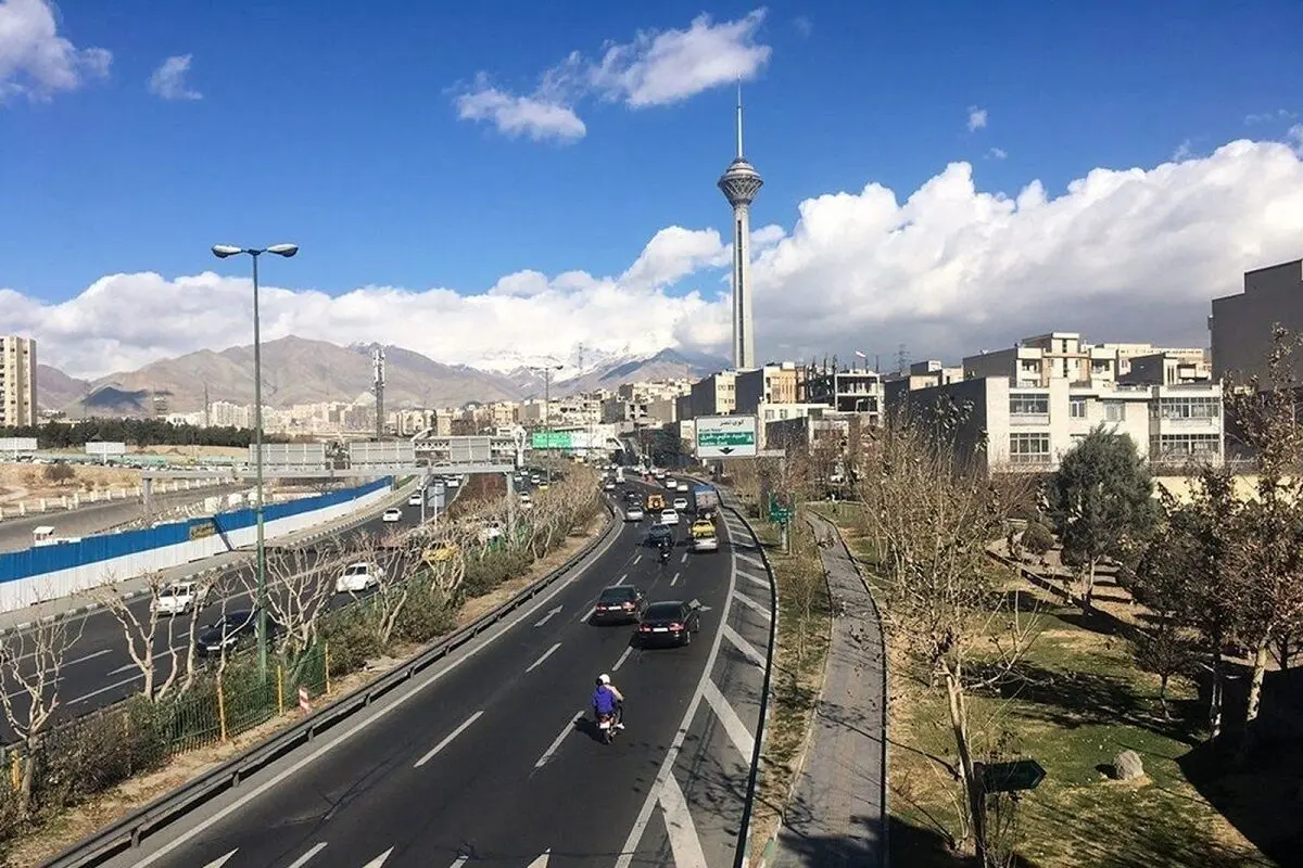 هوای تهران پاک است