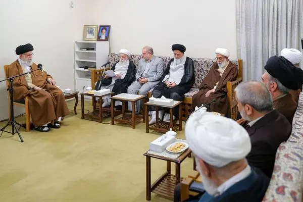 Supreme Leader stresses high turnout in upcoming parl. elections