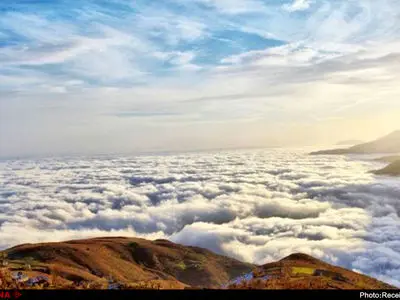 بر فراز ابرها+فیلم و عکس 
