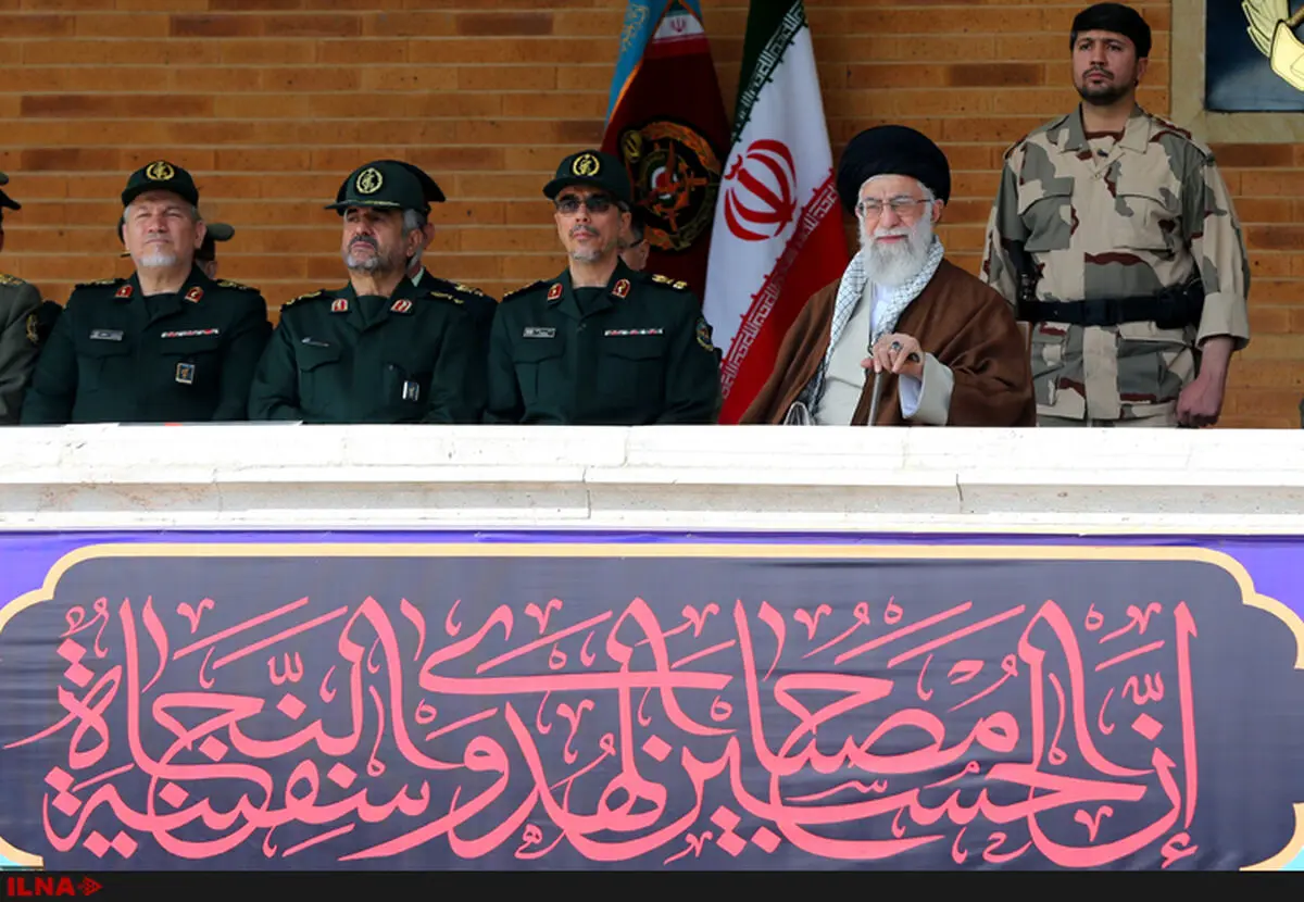امکانات دفاعی کشور قابل مذاکره و چانه زدن نیست/ وقتی همه‌چیز بر محور نفت می‌چرخد، اقتصاد ناامن است