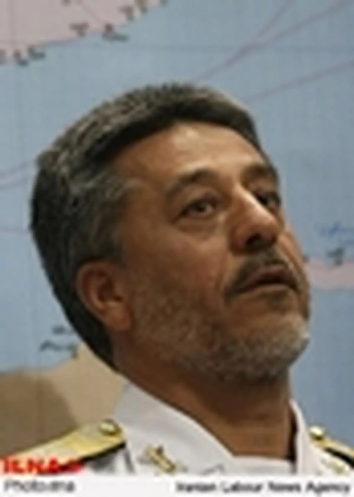 دریادار سیاری وارد شهر بندری چینگ دائو شد