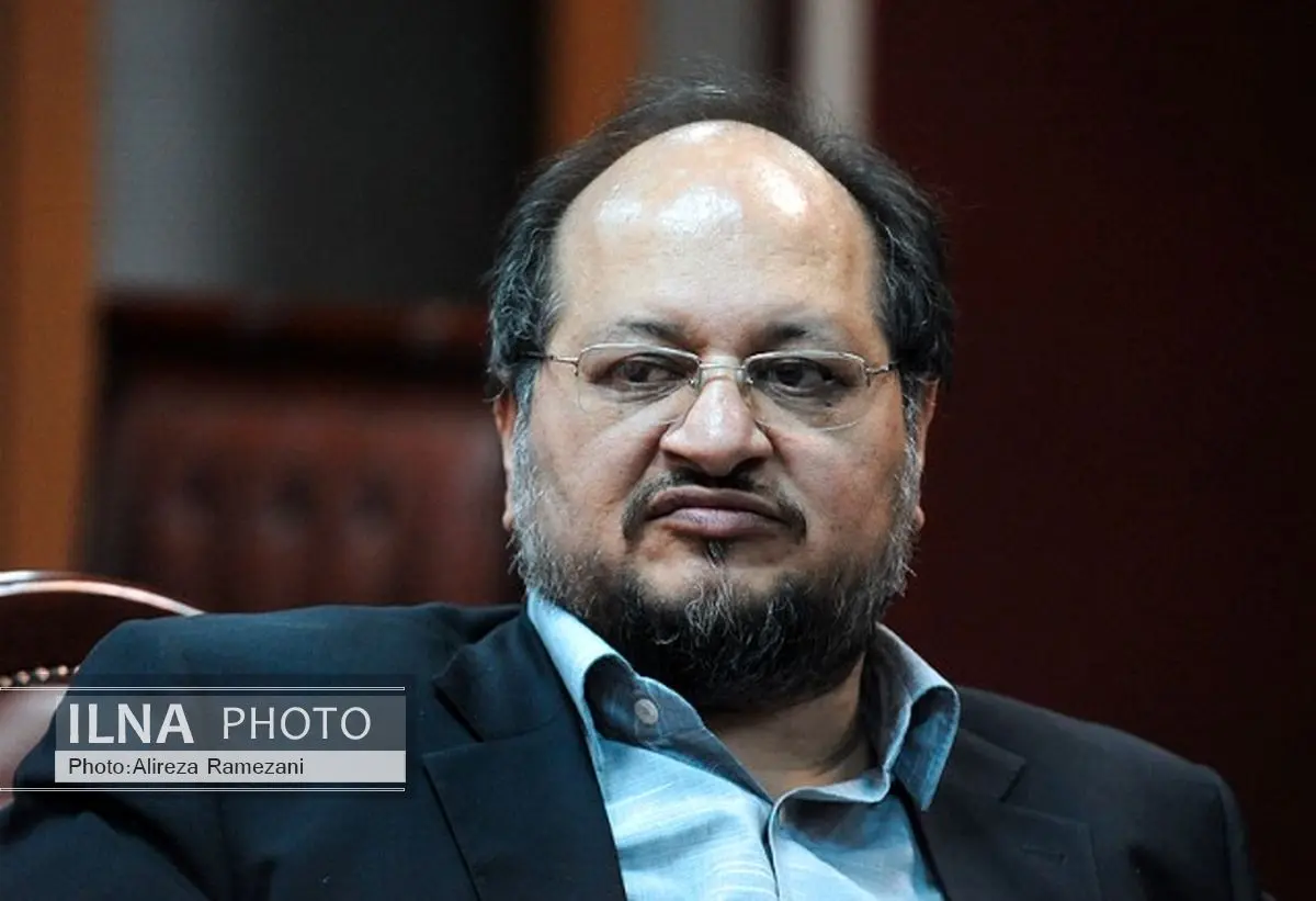 محصولات پتروشیمی را از بورس خارج نکنید