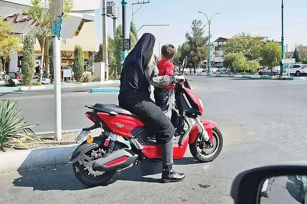شعام به بلاتکلیفی صدور گواهینامه موتور برای بانوان ورود کند