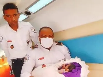 تولد نوزاد جاسکی در آمبولانس اورژانس