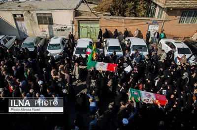 تشییع هشت لاله زهرایی در قزوین