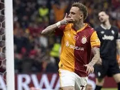 ویدئو: خوشحالی ستاره‌های گالاتاسرای در تونل ورزشگاه