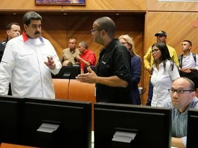 Venezuela's Maduro plans 'deep restructuring' of government: VP