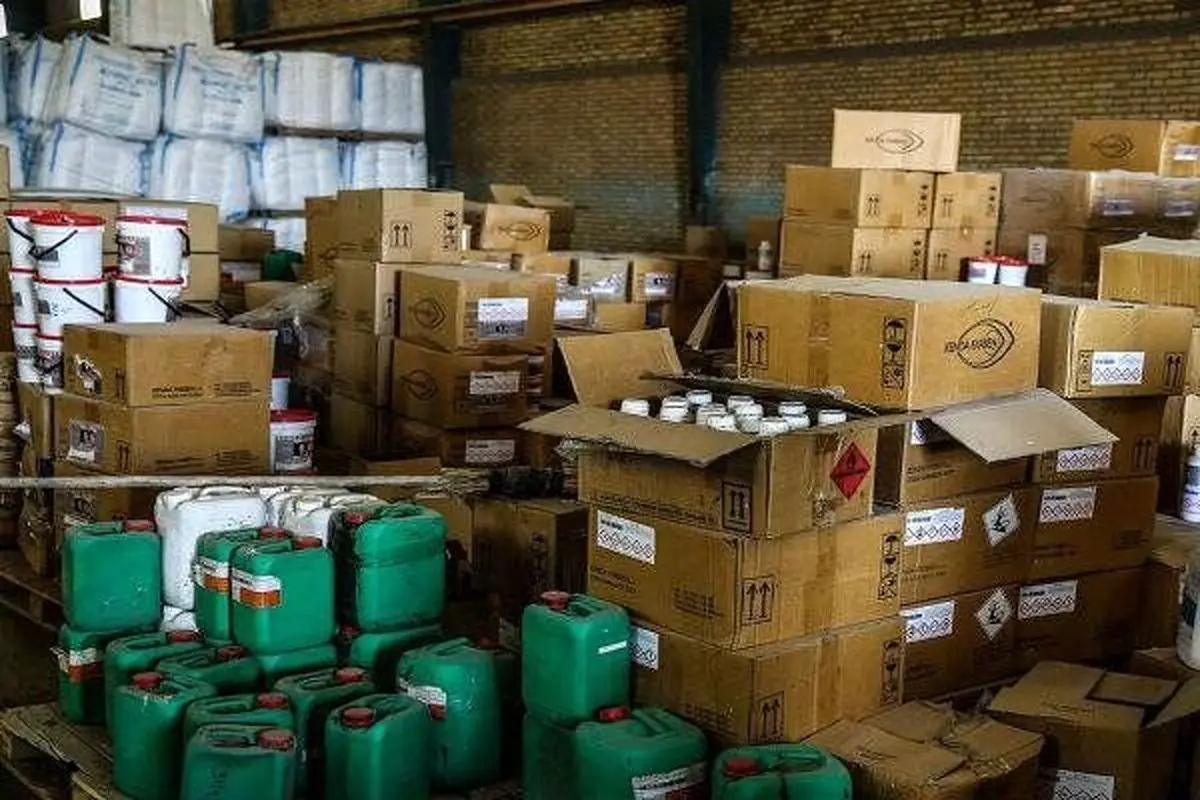 کشف ۱۰ تن روغن موتور قاچاق در رشت