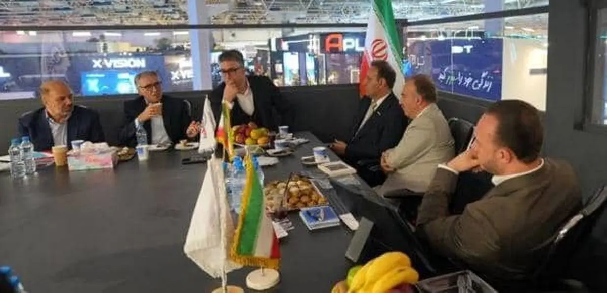 نشست هماندیشی فعالان صنعت لوازم خانگی در موضوع عرضه و فروش برگزار شد