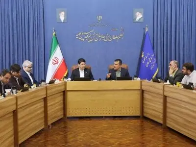 دولت الکترونیک هنوز در زندگی مردم نمایان نیست