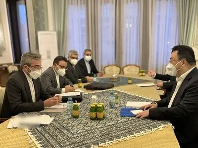 فریق ایران المفاوض یجری مباحثات منفصلة مع نظیریه الصینی والروسی فی فیینا
