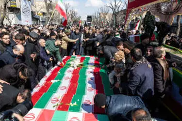 وداع با ۱۳ بسیجی پرپر شده محله قراملک تبریز