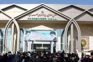 انتقال 8 زائر بیمار و مصدوم ایرانی از کشور عراق به مرز مهران