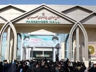 انتقال 8 زائر بیمار و مصدوم ایرانی از کشور عراق به مرز مهران