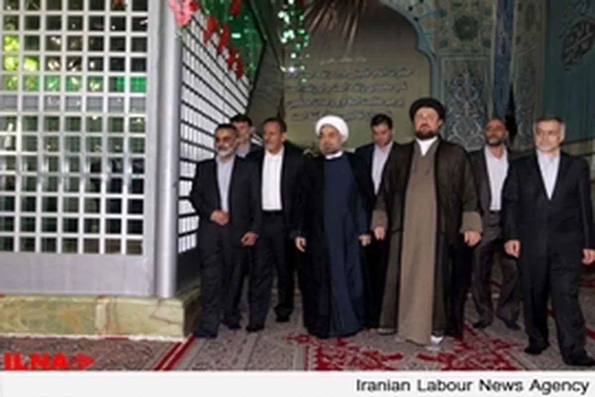 تجدید میثاق رییس‌جمهوری و اعضای هیات دولت با آرمانهای امام(ره)