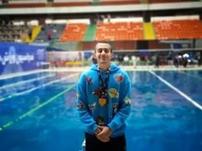 کسب یک مدال طلا و دو برنز توسط شناگر کیش در جام آزادی