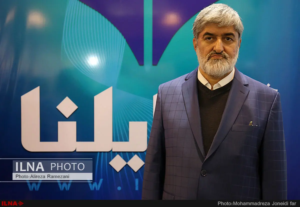 مطهری در غرفه ایلنا حاضر شد