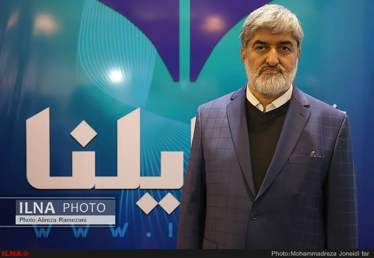مطهری در غرفه ایلنا حاضر شد