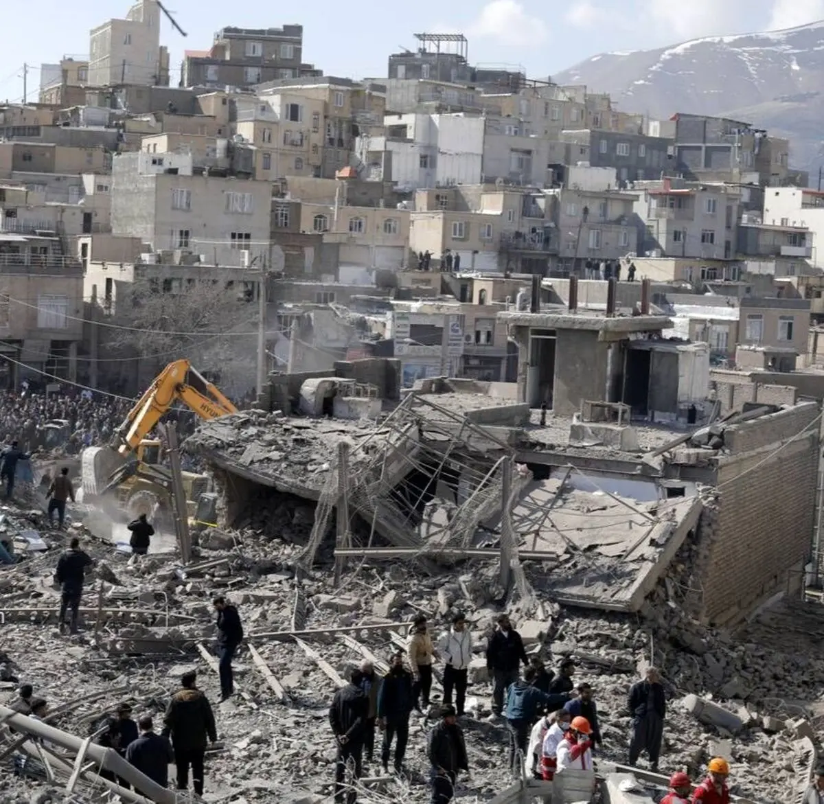 خسارت ۷۶ واحد تعمیری آسیب دیده از جنگ در سنندج پرداخت شد