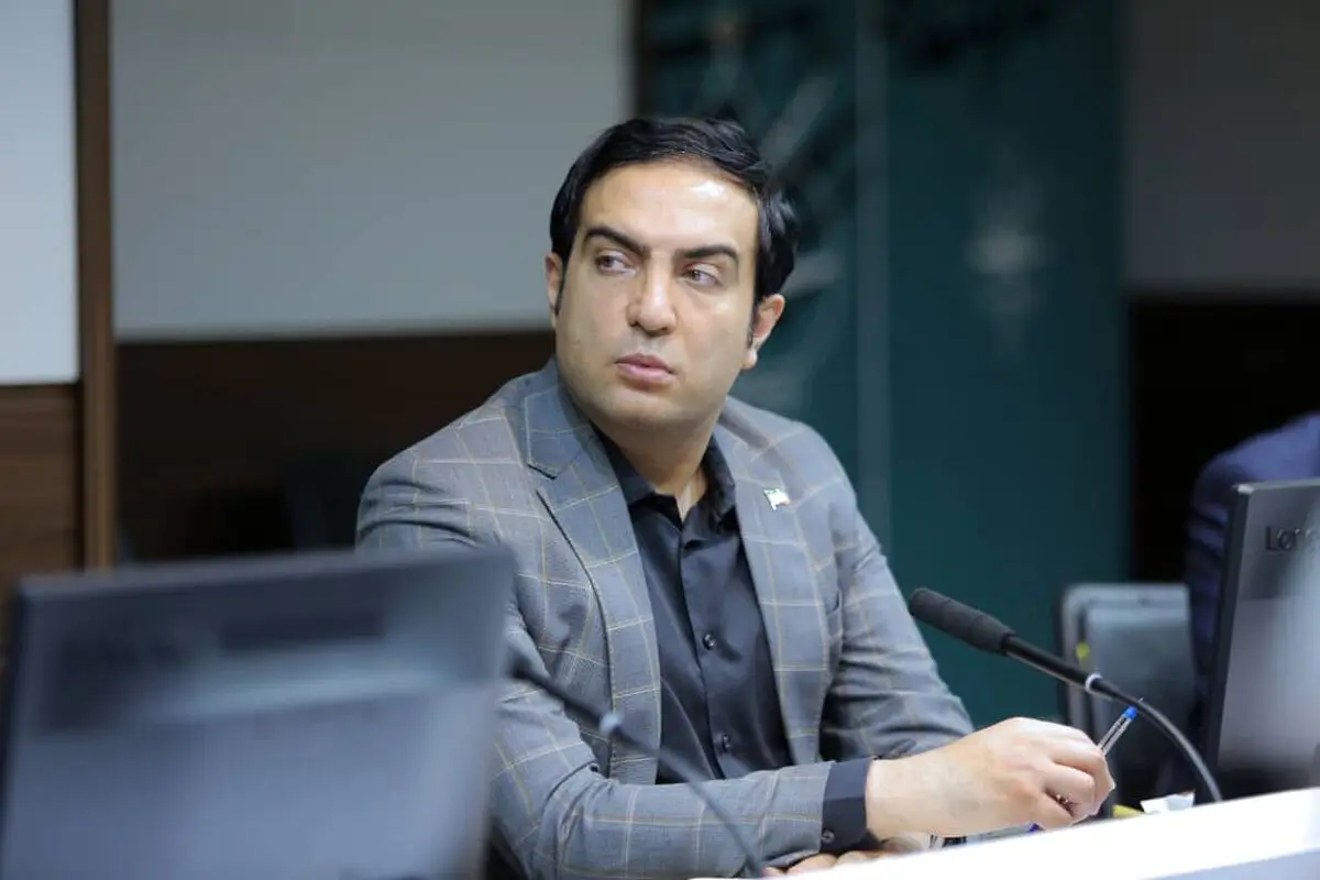 "به بهانه روز سینما
سینمای صد و بیست ساله روایتگر تمدنی چند هزار ساله