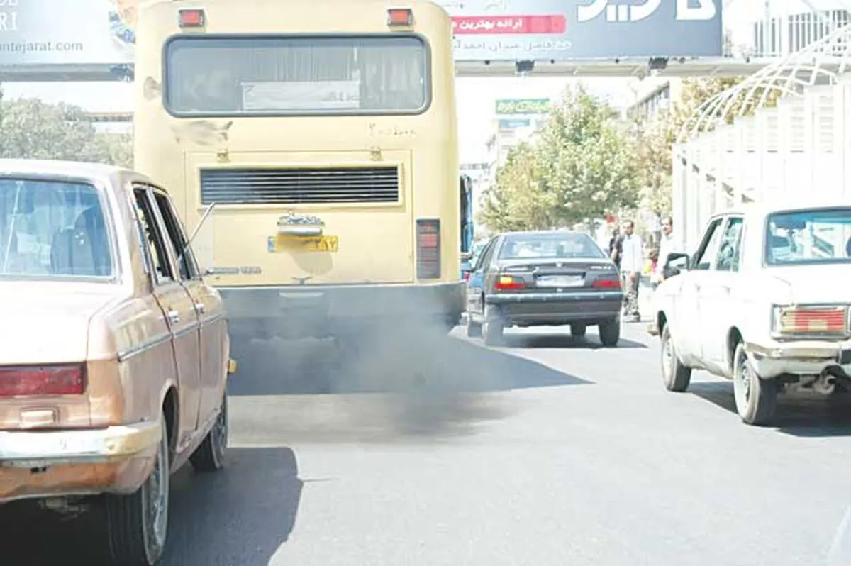 اتوبوس‌های شهری دلیل اصلی آلودگی هوای کاشان/ تعطیلی به دلیل آلودگی هوا مختص کاشان نیست