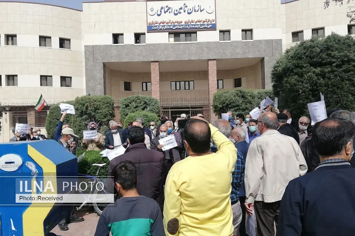 تجمع بازنشستگان کارگری در استان‌های مختلف/ در احکام حقوقی مستمری‌ها را به خط فقر نزدیک کنید