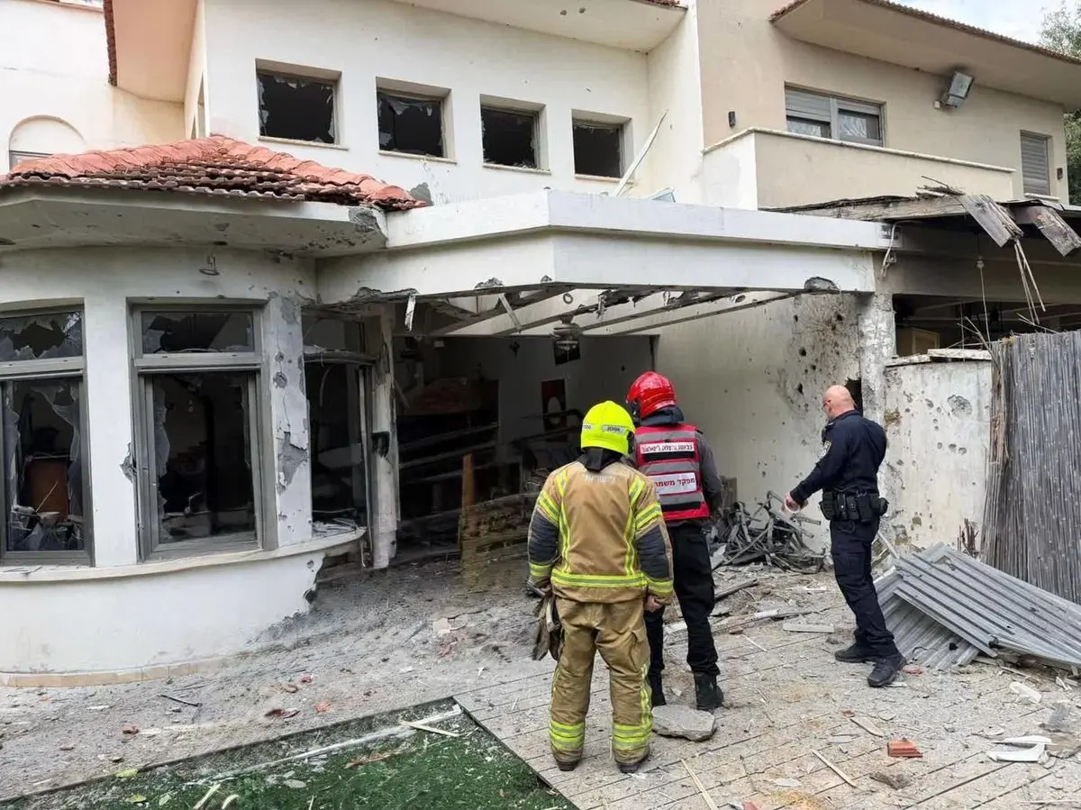 سیاستمدار انگلیسی: اگر موشک‌های ایران نابود شده‌اند، ناوهای آمریکا چرا فرار کردند؟!