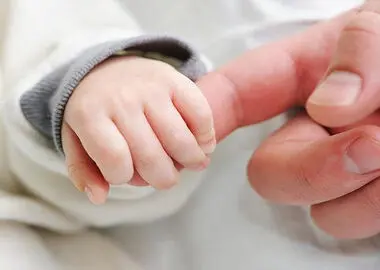 پیشنهاد جایگزینی یارانه شیرخشک با افزایش اعتبار کارت ملی مادران