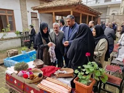 خانه‌های صنایع‌دستی پاتوق هنرمندان می‌شود