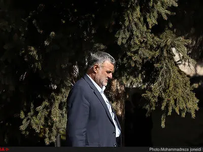 مجلس به محمود حجتی کارت زرد داد