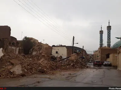 باران در یزد ۳ خانه تاریخی و برج و باروی شهر را تخریب کرد