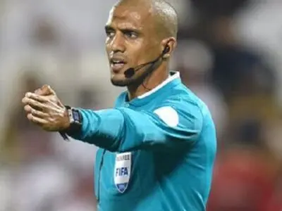 انتقام هواداران پرسپولیس از داور عمانی جدال با الهلال (عکس)