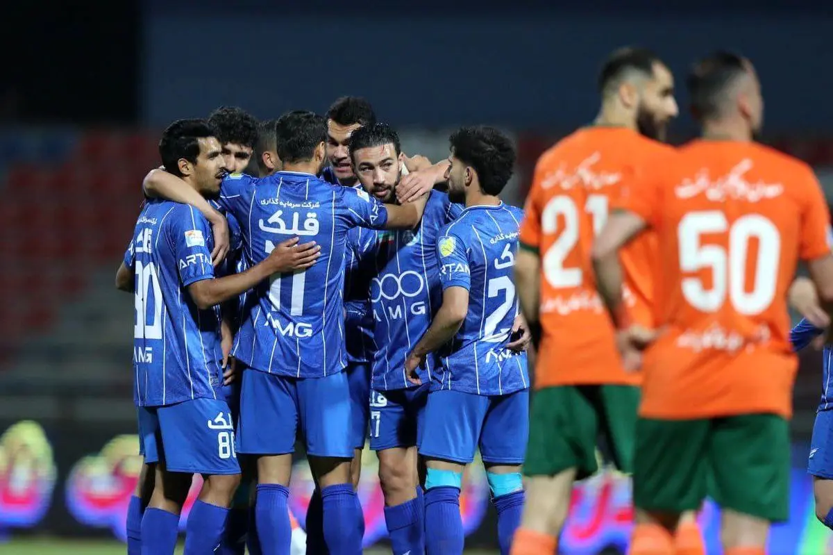 مس رفسنجان ۰-۱ استقلال: صدرنشینی در شب بازگشت سهراب