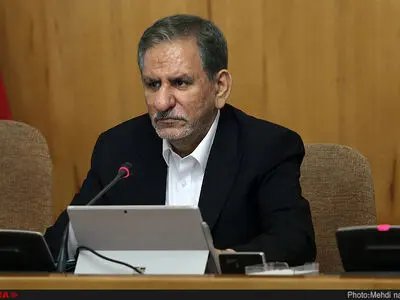 پیمانکاران بی‌توجه به استحکام ساختمان باید پاسخگو باشند/ طرح عظیمی در آینده برای تحول کشاورزی استان کرمانشاه اجرا خواهد شد