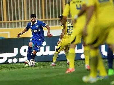 صدر جدول آبی- نفتی می‌شود یا سرخ/ گام‌های لرزان پرسپولیس در مسجد سلیمان