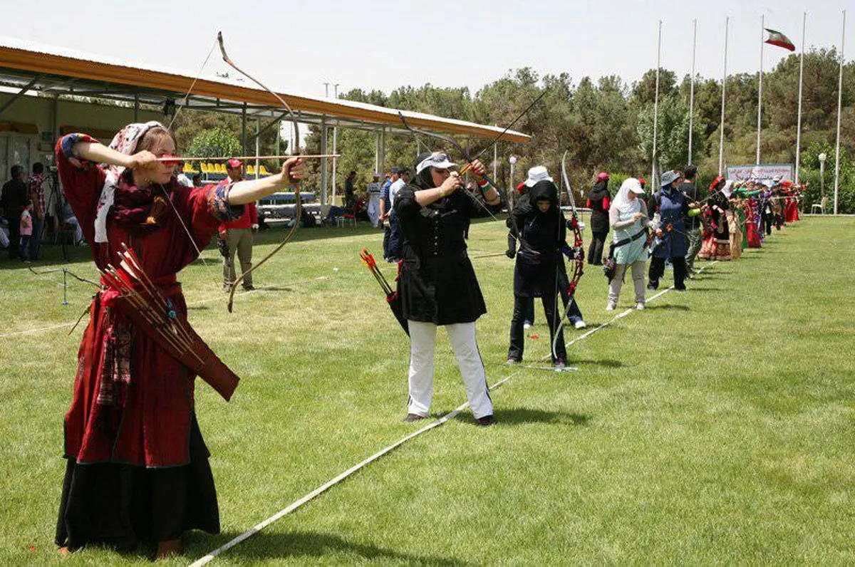 کمانداران سنتی در اردبیل اردو می‌زنند