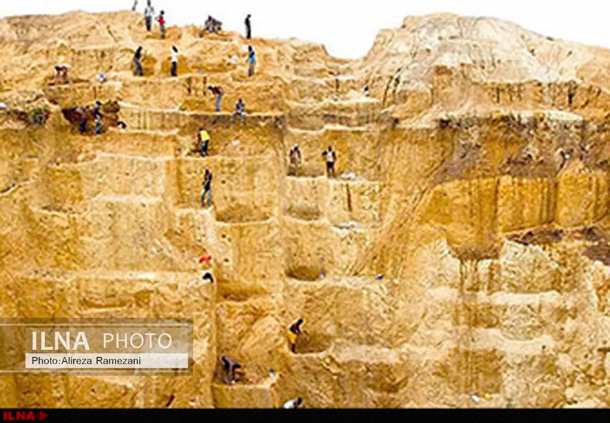 حدیث بی‌قراری کارگران آق دره/ هم سرطان می‌گیریم، هم شلاق می‌خوریم