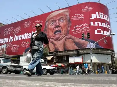 آسوشیتدپرس: چرا ترامپ هر بار ایران را تهدید می‌کند اما عقب می‌نشیند؟