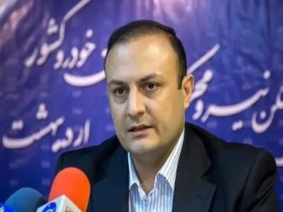 مشکل ترخیص مواد اولیه حل شده است/خودروسازها افزایش 80 درصدی قطعات را نپذیرفته اند