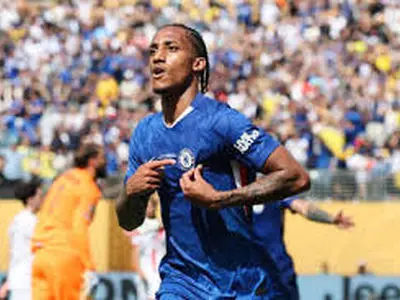 ویدئو: جشن اختصاصی چلسی برای قهرمان برزیلی