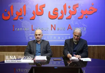 مومنی: شاهد غیربرنامه‌ای‌ترین بودجه ۴۰ سال اخیر هستیم/ راغفر: لایحه بودجه بی‌ثبات کننده است