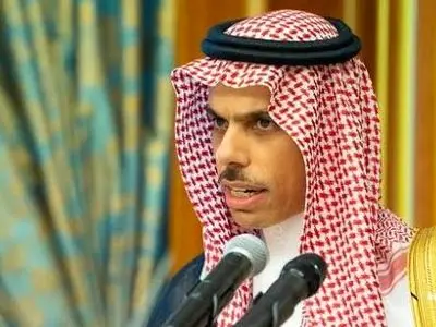 رایزنی بن فرحان و همتای کویتی در رابطه با تحولات منطقه
