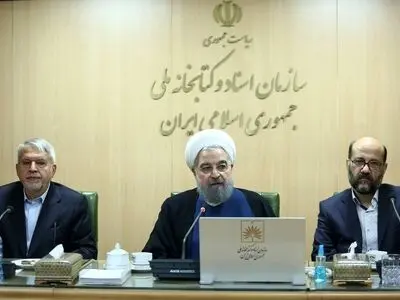 حسن روحانی ۲۵ هزار جلد کتاب به کتابخانه ملی اهدا کرد