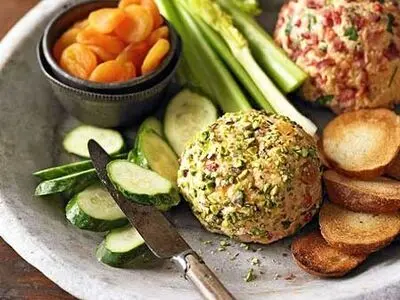 طرز تهیه توپ‌های پنیری پرطرفدار