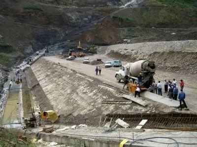 فسخ قرارداد پیمانکار سد شفارود به دلیل بی‌توجهی به مطالبات کارگران