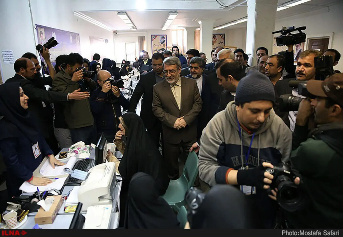 ثبت‌نام نوه آیت‌الله منتظری، معاون احمدی‌نژاد و برخی روزنامه‌نگاران در انتخابات شورا